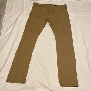 ROCKSTAR MENS PANT SIZE 34  TAN COLOR IN EXCELLENT CONDITION